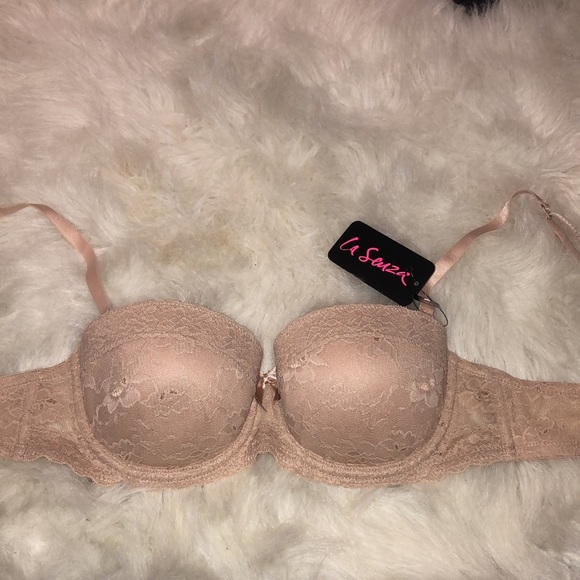 La Senza Lace pushup nude bra. - Picture 1 of 6